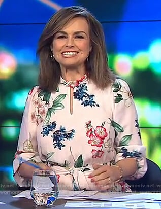 Lisa’s white floral keyhole dress on The Project