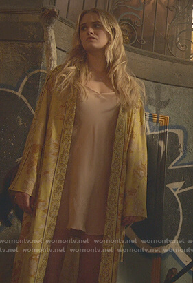 Karolina's yellow floral kimono on Marvel's Runaways