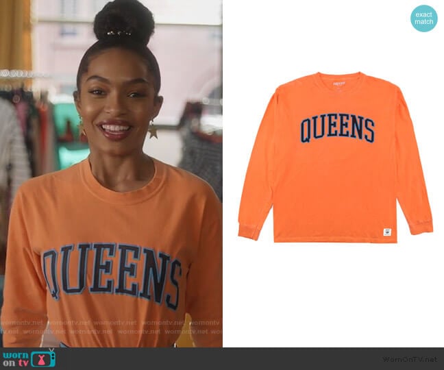 Queens Long Sleeve Tee by Hstry worn by Zoey Johnson (Yara Shahidi) on Grown-ish