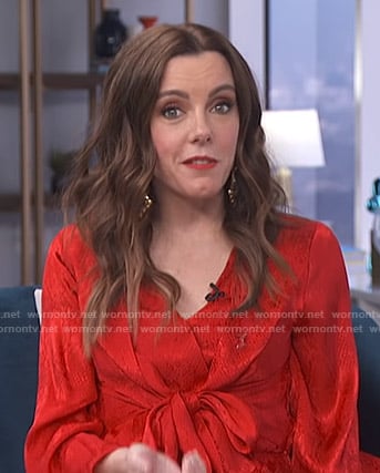 Melanie's red knot front dress on Live from E!