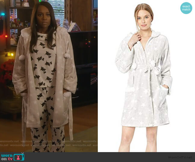 Plush Robe by PJ Salvage worn by Michaela Pratt (Aja Naomi King) on How to Get Away with Murder