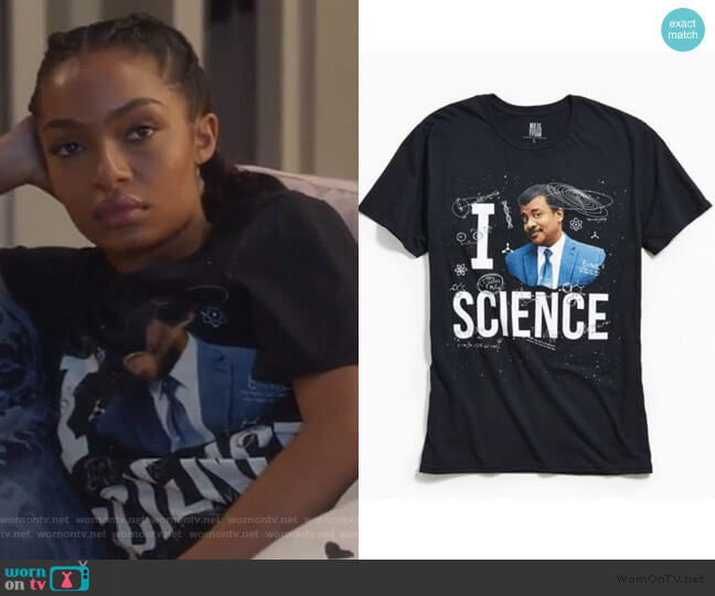 Neil deGrasse Tyson Science Tee by Urban Outfitters worn by Zoey Johnson (Yara Shahidi) on Grown-ish
