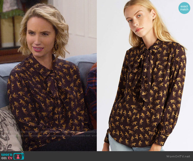 Emerson Fry Ribbons Blouse worn by Mandy Baxter (Molly McCook) on Last Man Standing