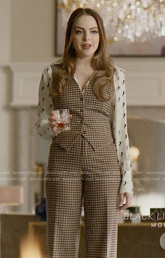 Fallon's horse print shirt and checked suit on Dynasty