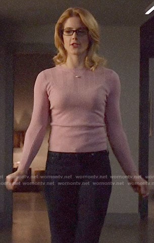 Felicity's pink herringbone pointelle sweater on Arrow