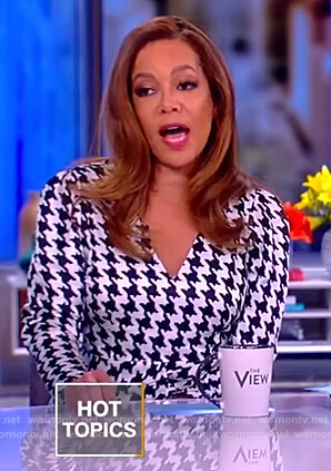 Sunny’s houndstooth gathered dress on The View