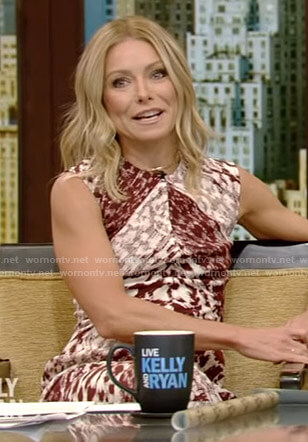 Kelly’s leopard print sleeveless dress on Live with Kelly and Ryan