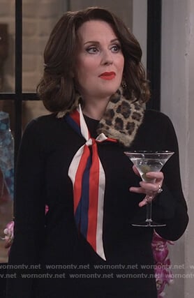 Karen’s leopard fur scarf on Will and Grace