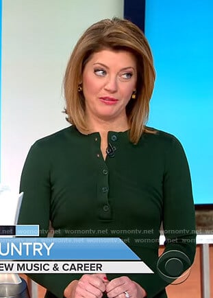 Norah’s green knit midi dress on CBS This Morning