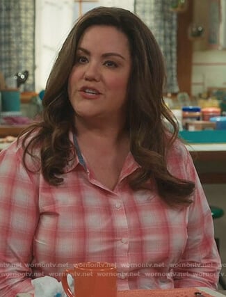 Katie's pink checked shirt on American Housewife