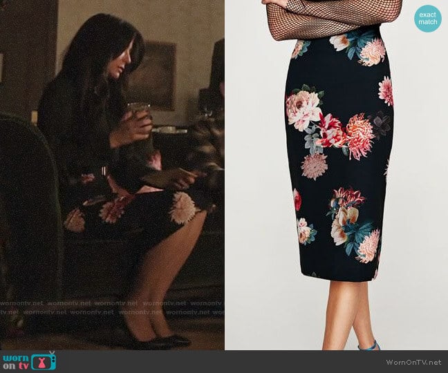 Zara Floral Pencil Skirt worn by Hermione Lodge (Marisol Nichols) on Riverdale