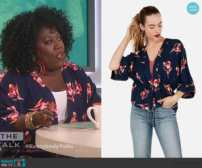 Floral Cinched Waist Kimono Top by Express worn by Sheryl Underwood  on The Talk