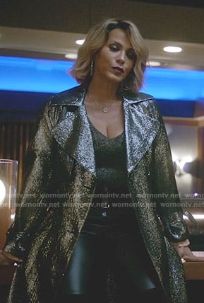 Giselle’s metallic trench coat on Empire