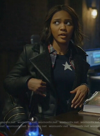 Jennifer's navy star print sweater on Black Lightning