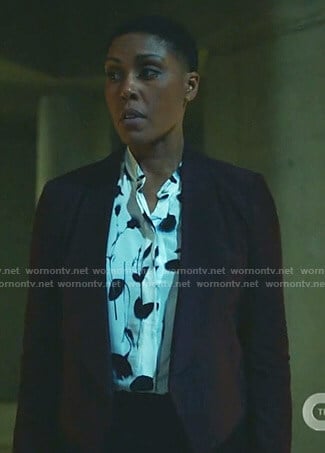 Lynn's white floral print blouse on Black Lightning