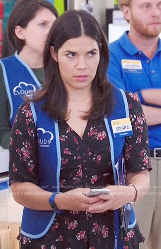 Next photo of America Ferrera