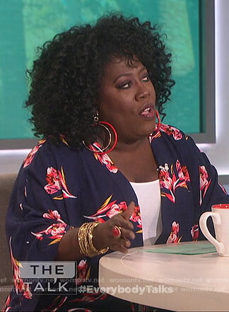 Sheryl’s blue floral print kimono top on The Talk