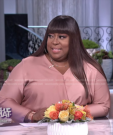 Loni’s pink wrap dress on The Real