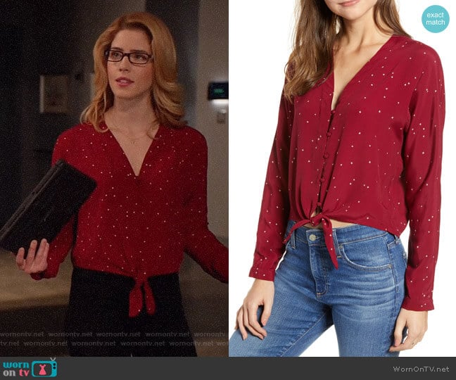 Rails Sloane Top in Red worn by Felicity Smoak (Emily Bett Rickards) on Arrow