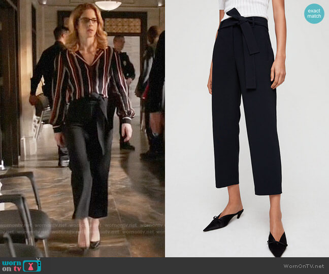 Aritzia Wilfred Jallade Pants worn by Felicity Smoak (Emily Bett Rickards) on Arrow