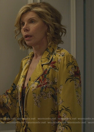 Diane’s yellow floral robe on The Good Fight
