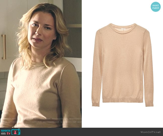 Wool Cashmere Slim Crewneck Sweater by Cuyana worn by Nicolette Nevin (Emily VanCamp) on The Resident