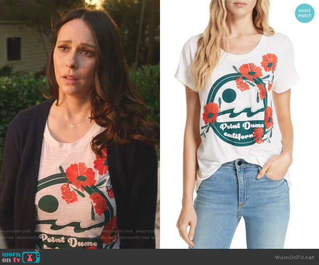 Wornontv Maddie S White Floral Tee On 9 1 1 Jennifer Love