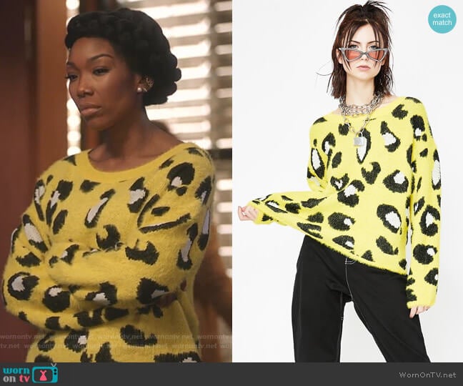 Cassie’s yellow leopard sweater on Star