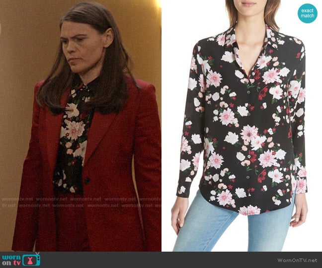 Equipment Essential Silk Shirt worn by Marjorie Palmiotti (Clea DuVall) on Veep