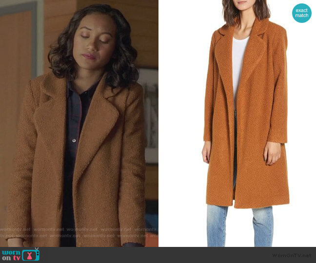 Mural Teddy Bear Coat worn by Caitlin Martell-Lewis (Sydney Park) on Pretty Little Liars The Perfectionists