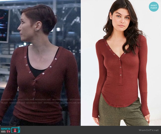 Out From Under Everyday Ribbed Henley Top worn by Alex Danvers (Chyler Leigh) on Supergirl