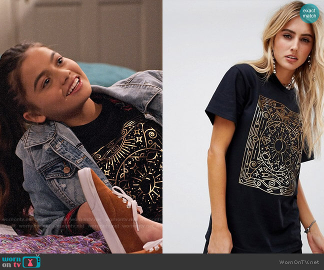 Rokoko Oversized T-shirt with Tarot Foil Graphic worn by Nick (Siena Agudong) on No Good Nick