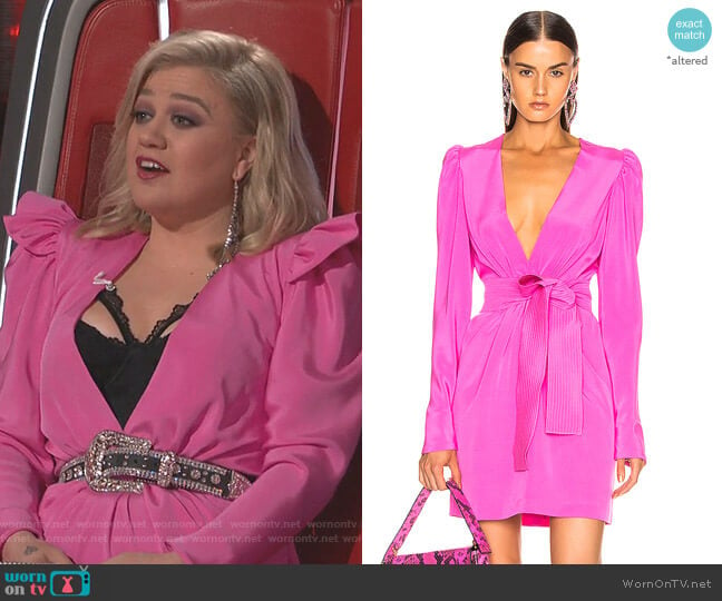 WornOnTV: Kelly Clarkson’s pink plunge neck dress on The Voice | Kelly ...