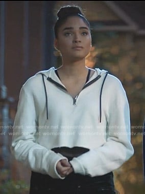 Simone's white cropped hoodie on Star