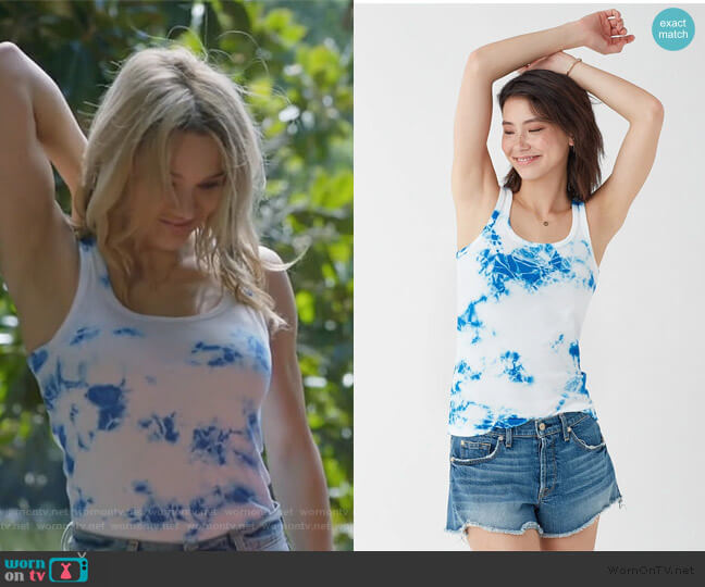 Rib Treatment Tank by Spendid worn by Clementine Hughes (Hunter King) on Life in Pieces
