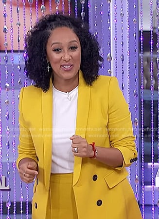 Tamera’s yellow suit on The Real