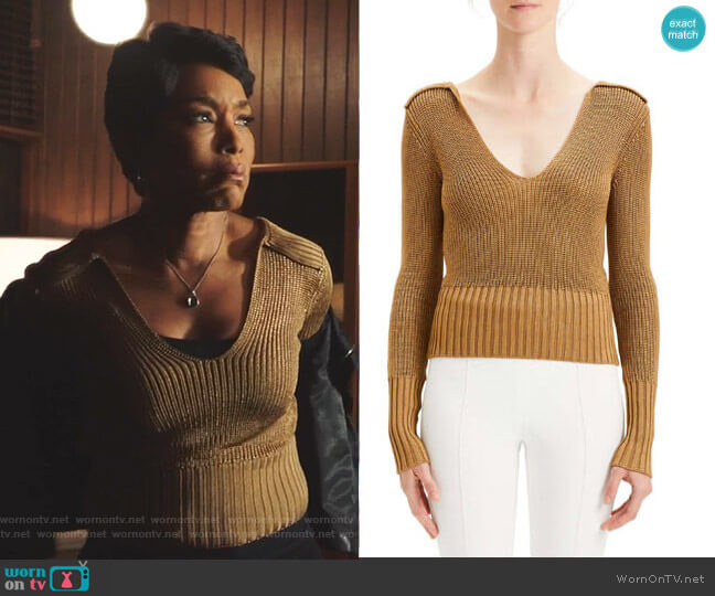 Back-Collar Long-Sleeve Roving Cropped Sweater by Theory worn by Athena Grant (Angela Bassett) on 9-1-1