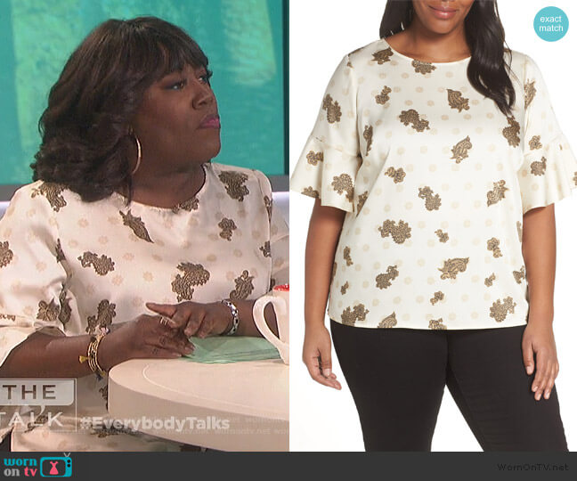 Paisley Elbow Sleeve Top by Vince Camuto worn by Sheryl Underwood  on The Talk