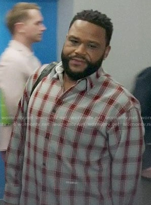 Andre's checked shirt on Black-ish