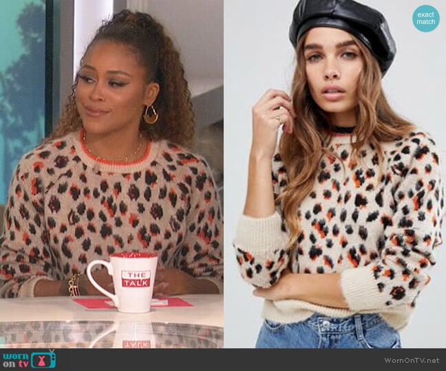 Reclaimed Vintage inspired leopard print Sweater by ASOS worn by Eve on The Talk