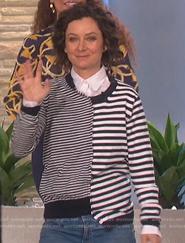 Sara's asymmetric striped sweater on The Talk