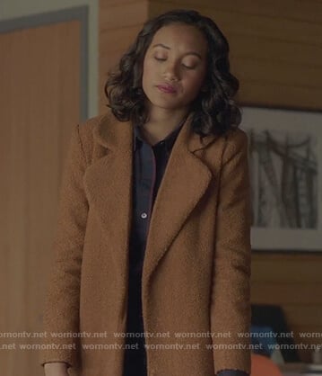 Caitlin's tan teddy coat on Pretty Little Liars The Perfectionists