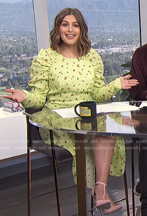 Carissa’s floral puff sleeve dress on E! News Dailly Pop