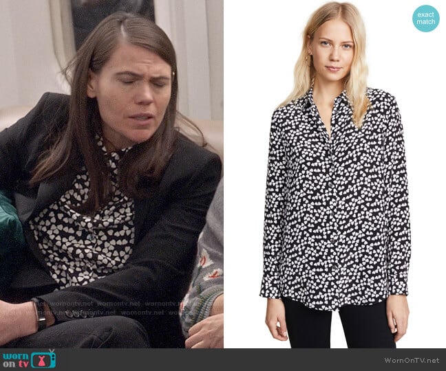 Equipment Essential Heart Silk Shirt worn by Marjorie Palmiotti (Clea DuVall) on Veep