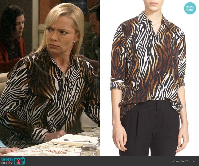 Equipment Reese Animal Print Blouse worn by Jill Kendall (Jaime Pressly) on Mom