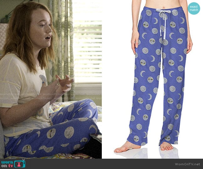 Hue Printed Sleep Pants in Baja Blue/Night Night Moon worn by Abby Hammond (Liv Hewson) on Santa Clarita Diet