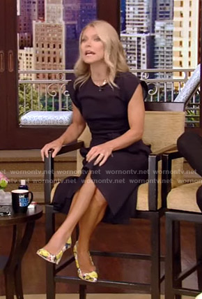 Kelly's navy cap sleeve dress on Live with Kelly and Ryan