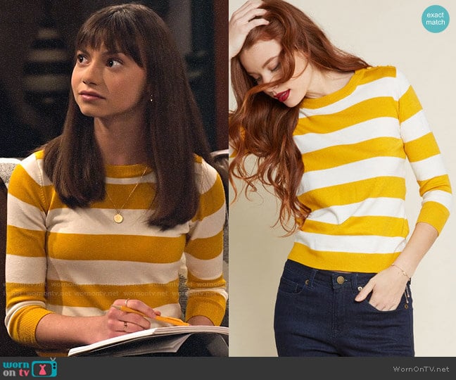 ModCloth Charter School Pullover Sweater in Mustard Stripes worn by Molly (Lauren Lindsey Donzis) on No Good Nick