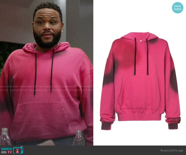 Off-White Spray Hoodie worn by Andre Johnson (Anthony Anderson) on Black-ish