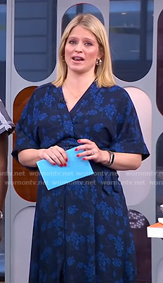 Sara’s blue floral button front dress on GMA Strahan And Sara